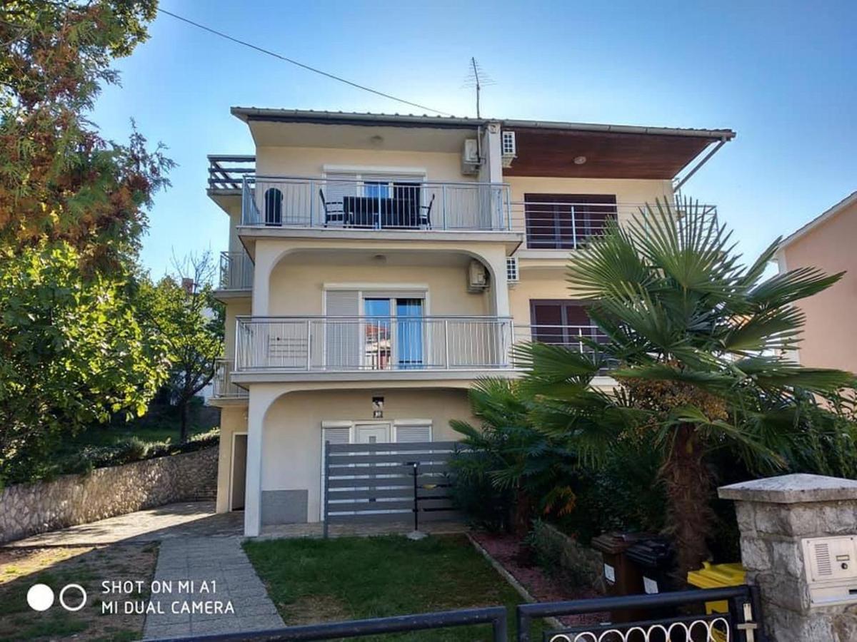 Apartment Vesel Malinska Exterior photo