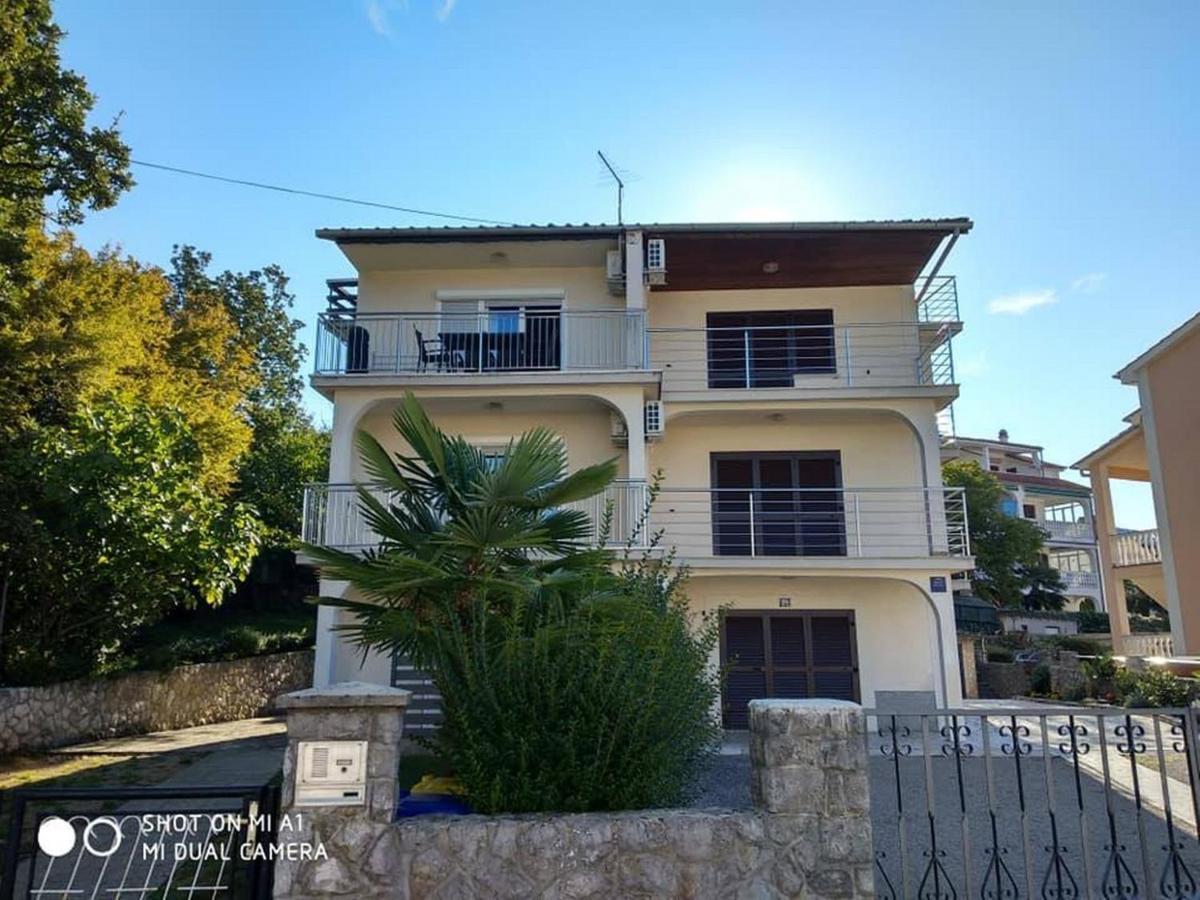 Apartment Vesel Malinska Exterior photo